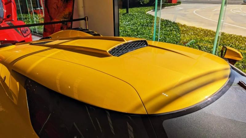 Этот удивительный концепт Ares S1 основан на Chevrolet Corvette C8